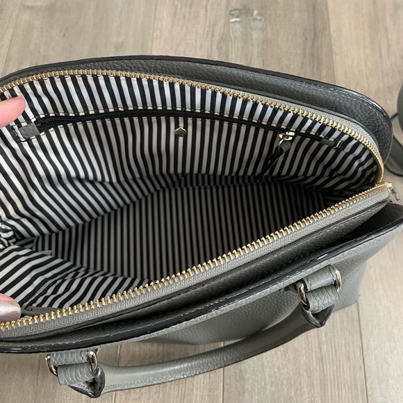 Stunning Kate Spade Grey Pebbled Dome Purse - Picture 7 of 7